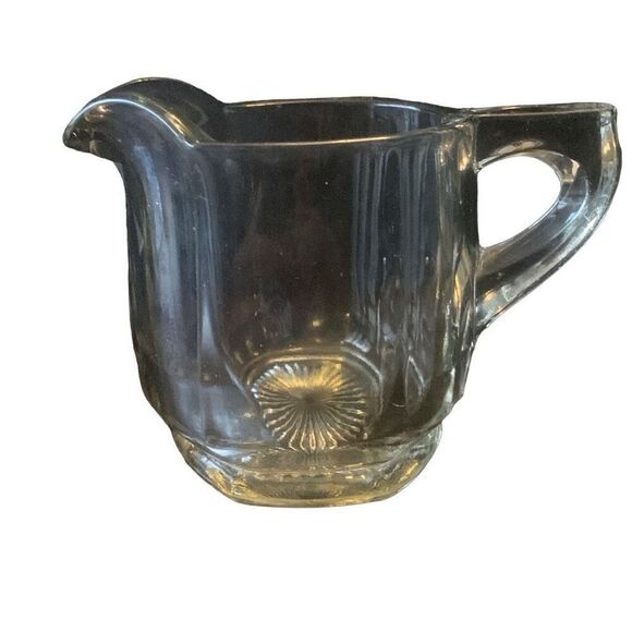 Vintage Heisey Glass Creamer Hexagon Sunburst Base Transparent Classic Style - Picture 2 of 12